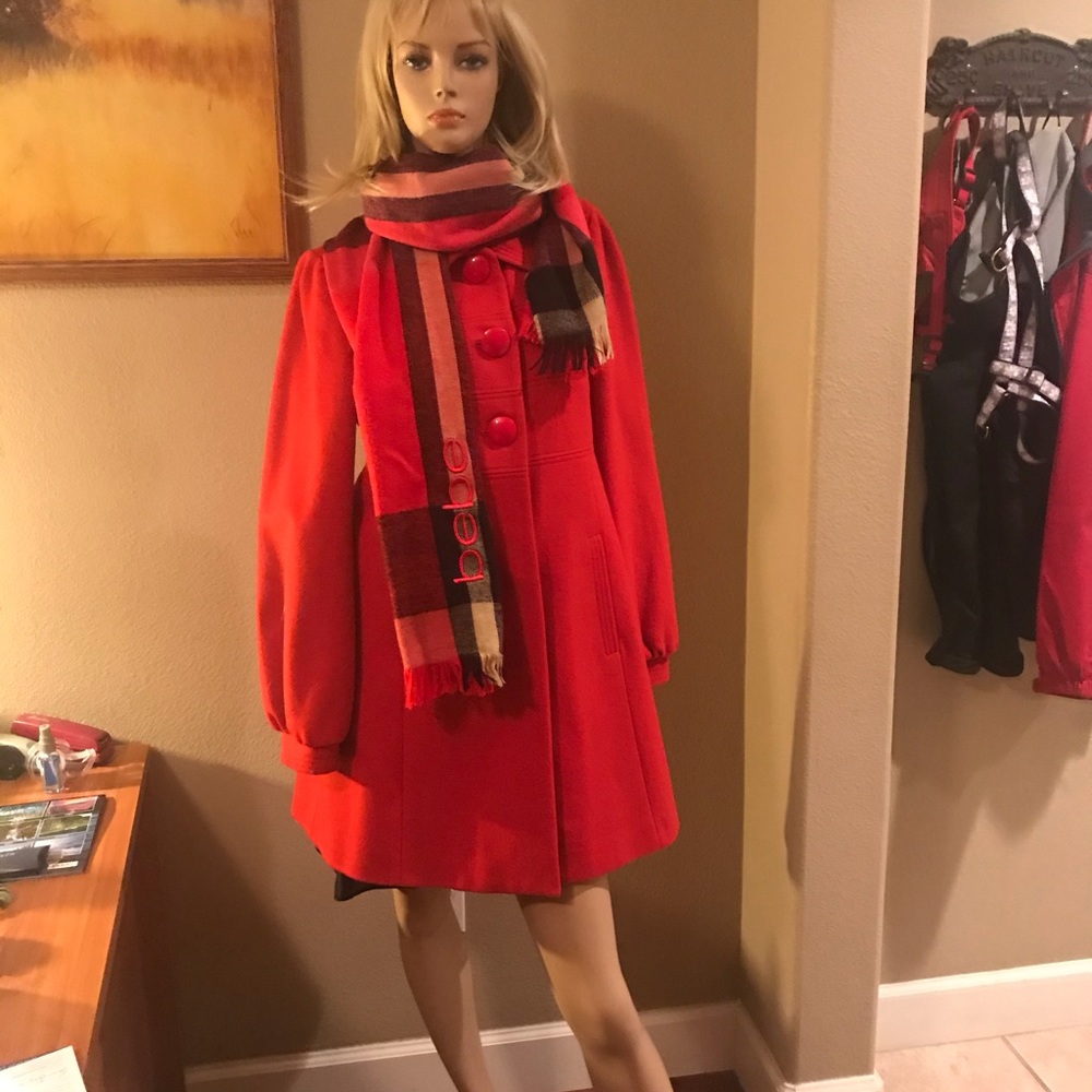Gorgeous Red Sisley women coat matching BEBE scarf